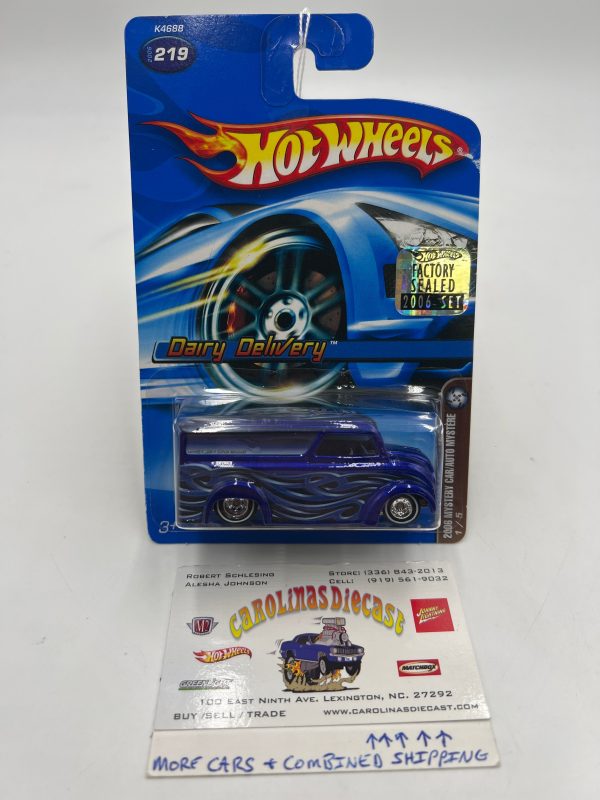 2006 Hot Wheels #219 Mystery Car Auto Mystere Dairy Delivery Factory Sealed W Protector Hot on Sale