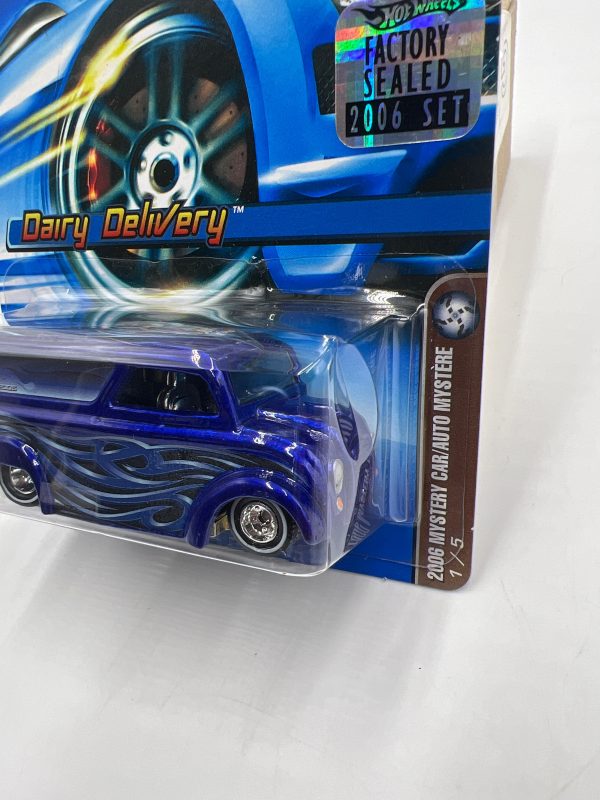 2006 Hot Wheels #219 Mystery Car Auto Mystere Dairy Delivery Factory Sealed W Protector Hot on Sale